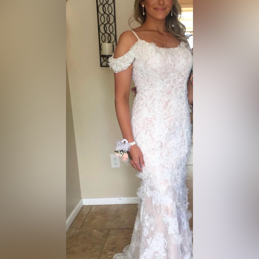 Sherri Hill White Lace Gown